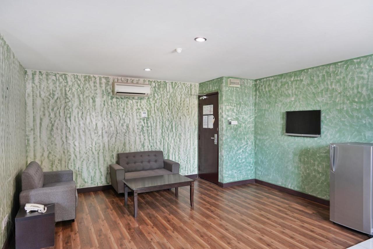 בינטולו Oyo 1165 Kris Lodge מראה חיצוני תמונה